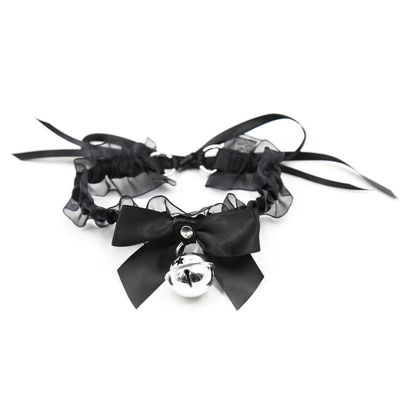 Collar Con Lazo, Cascabel Y Encaje