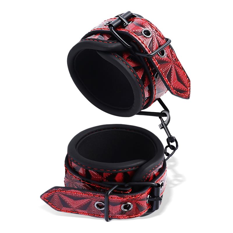 Esposas De Muñeca Acolchadas Ajustable Diamond Cuero Vegano