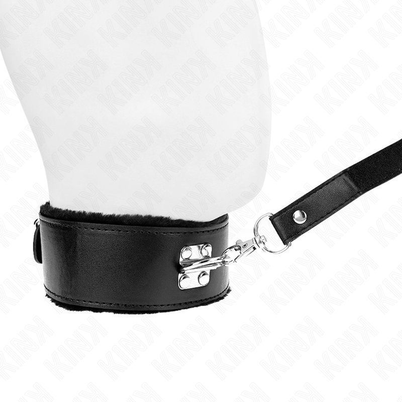 Kink - Collar Con Correa 116 Cm Con Tachuelas Plateadas Modelo 4 Negro Ajustable 40-48 Cm X 6 Cm