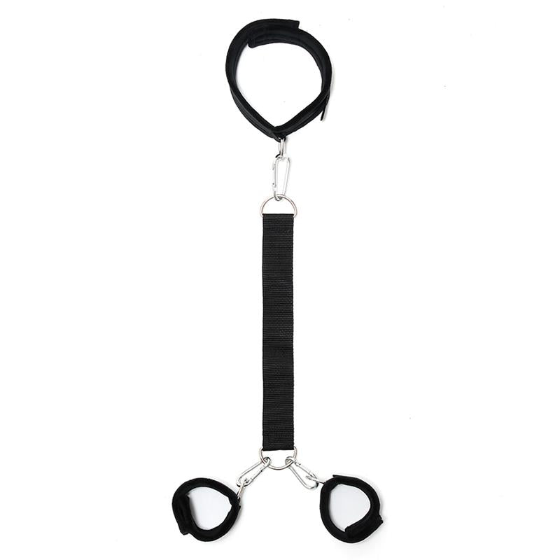 Collar Con Esposas Ajustables Negro