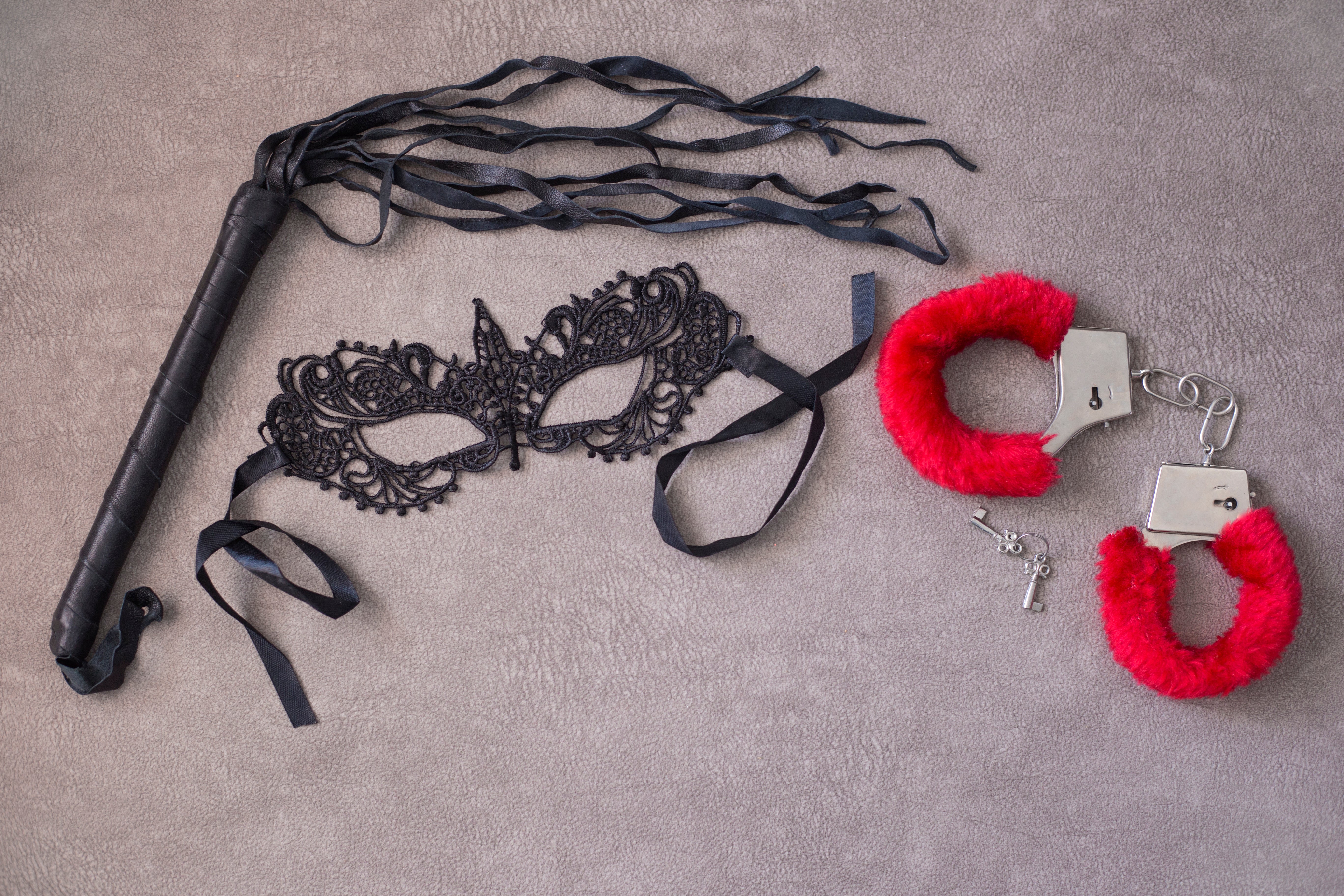 Antifaces y máscaras BDSM