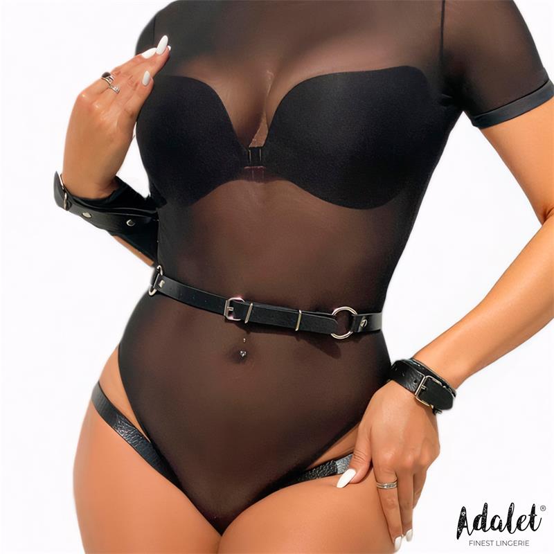 Jimena Liguero Tipo Arnés Con Esposas Cuero Vegano Talla Única