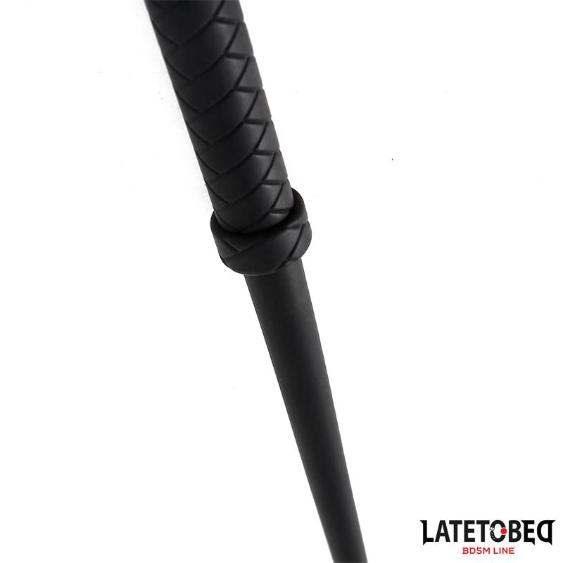 Látigo De Silicona Negro 63.5cm
