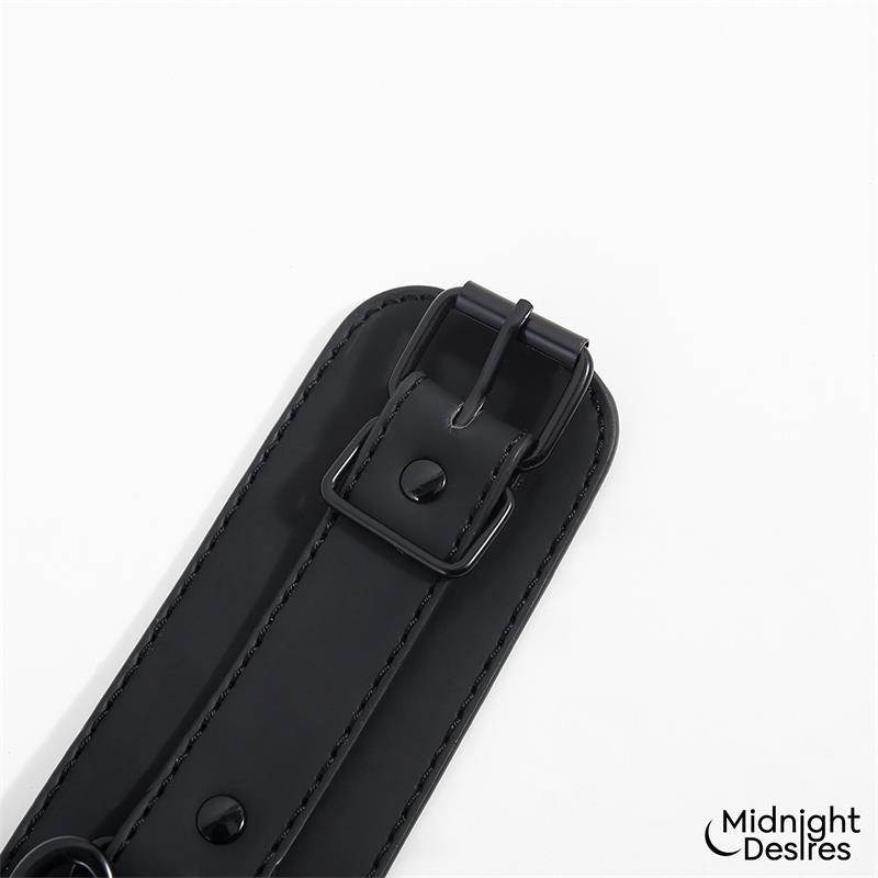 Set De Restricciones Con Esposas Y Collar Con Correa